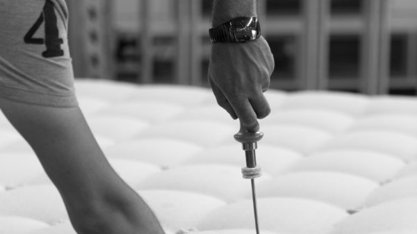 Հայկական արտադրության օրթոպեդիկ ներքնակներ․ փոքր արտադրամասից՝ միջազգային բրենդ․ Հայկ Ցիրունյան