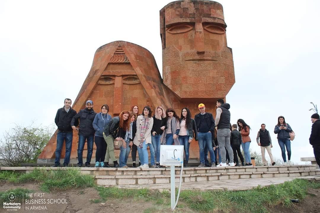 Դարձրու՛ գաղափարդ իրական բիզնես. Առաջին Բիզնես Դպրոցը Հայաստանում. Ծովինար Սարգսյան