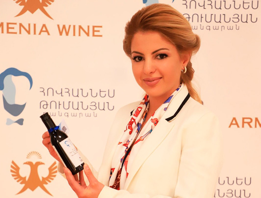 Վարդանյան և Մկրտչյան ընտանիքները հայրենիքի հանդեպ սիրո արտահայտման ամենահին տարբերակն ընտրեցին՝ հիմնադրելով «Արմենիա Վայն» գինեգործարանը. Քրիստինե Վարդանյան Վարդանյան և Մկրտչյան ընտանիքները հայրենիքի հանդեպ սիրո արտահայտման ամենահին տարբերակն ընտրեցին՝ հիմնադրելով «Արմենիա Վայն» գինեգործարանը. Քրիստինե Վարդանյան