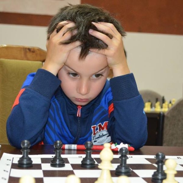 «64 շախմատի դպրոց». երբ բիզնեսի շատ կանոններ հանված են և առաջնայինն արդյունքն է. Նորայր Հովհաննիսյան