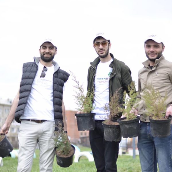 Նվազագույնը 60 ժամ յուրաքանչյուր ակնոցի համար. հայկական Twinz բրենդի հաջողության գաղտնիքը