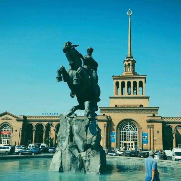 «Էրեբունի-Երևանի» վերջին 3 տարվա տարբերանշանները «Էրեբունի-Երևանի» վերջին 3 տարվա տարբերանշանները